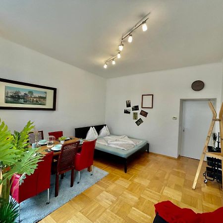 Nice Apartment Close To City Center Wien Eksteriør billede